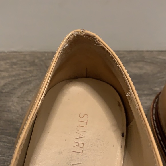 Stuart Weitzman. Beige Patent Loafers. Size 7. - Picture 3 of 4